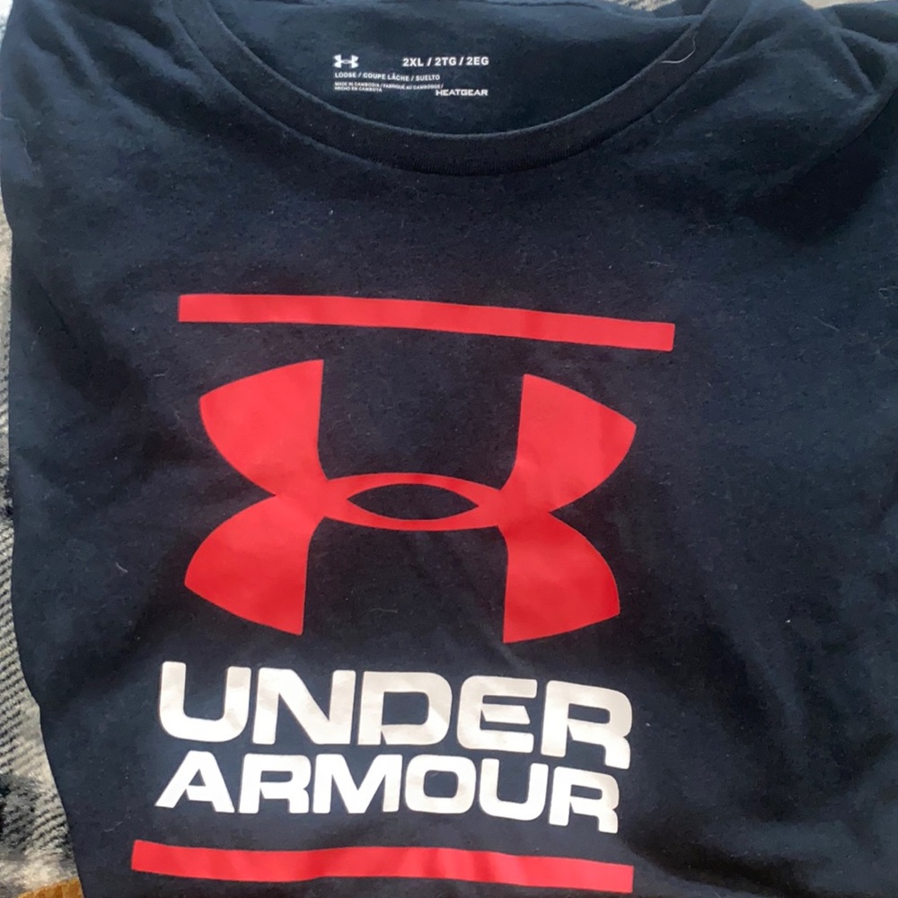 Under Armour tee